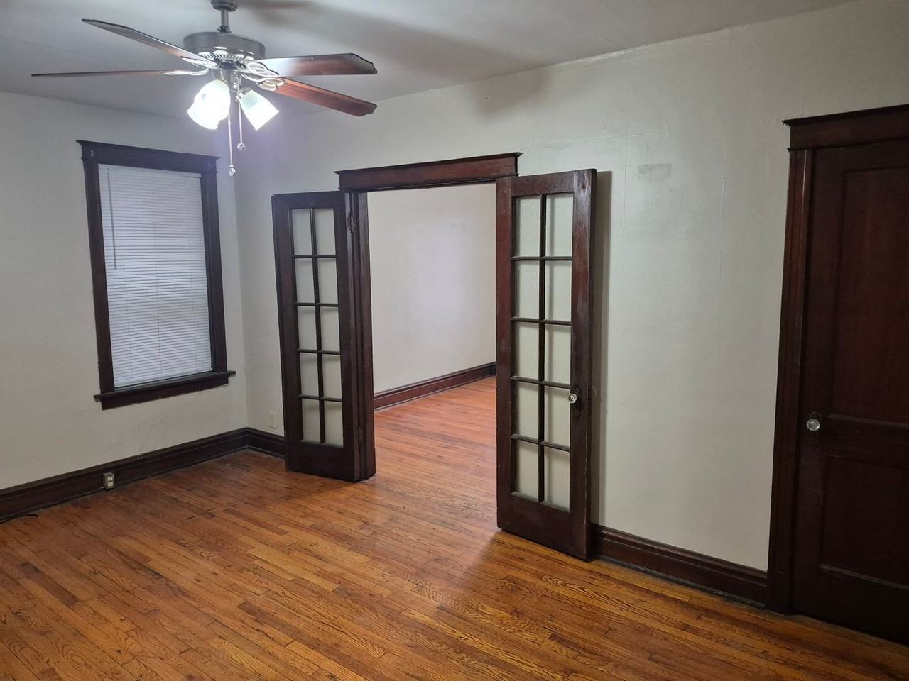 5109 S Broadway - Photo 7 of 9