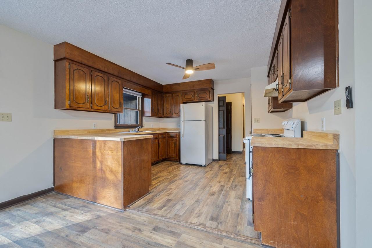 105 Hanover Way - Photo 7 of 14