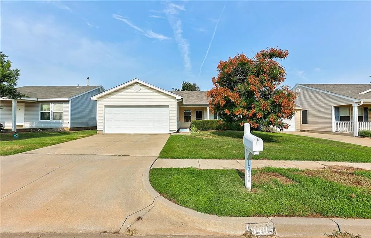 15405 Acacia Rd - Photo 2 of 28