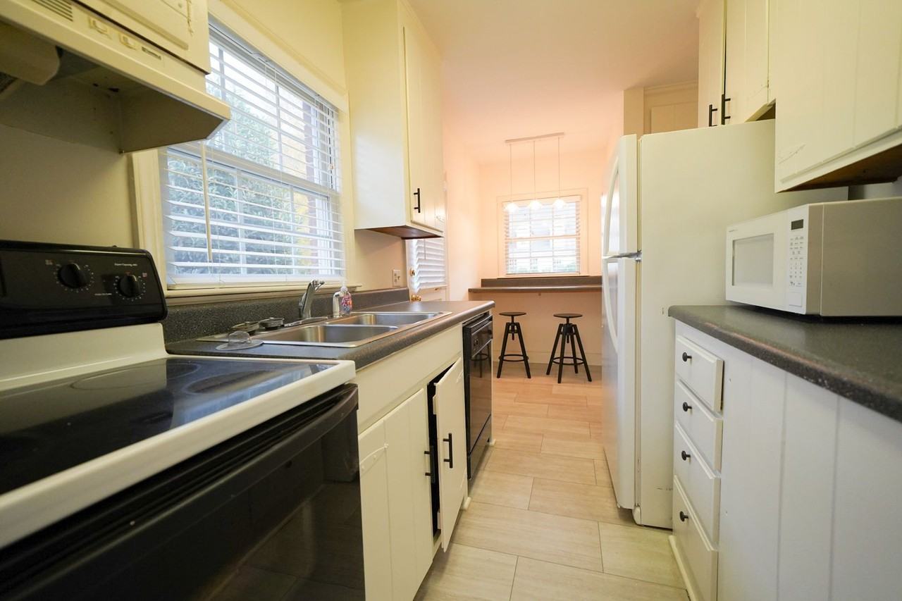 179 North Canterbury Road - Photo 7 of 15