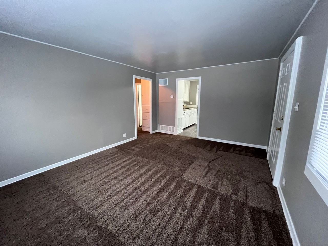 2714 Manford Street - Photo 3 of 9