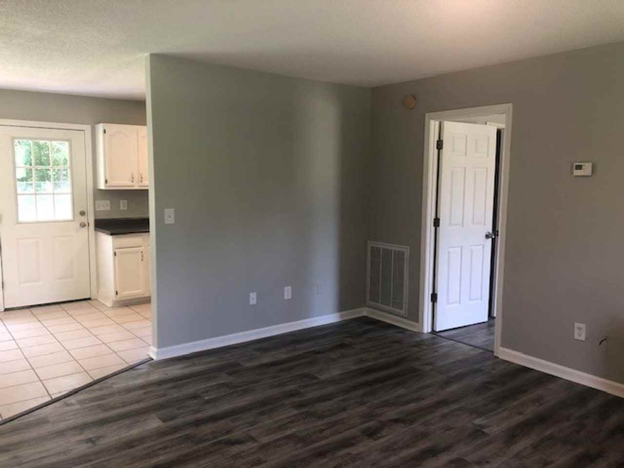 511 Grant Ln - Photo 4 of 12
