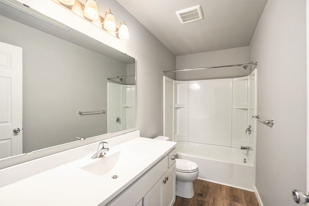 1232 Jayberry Dr - Photo 6 of 17