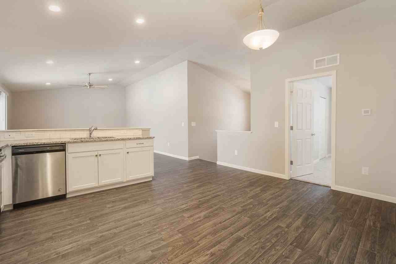 189 Greenly Street - Photo 6 of 17