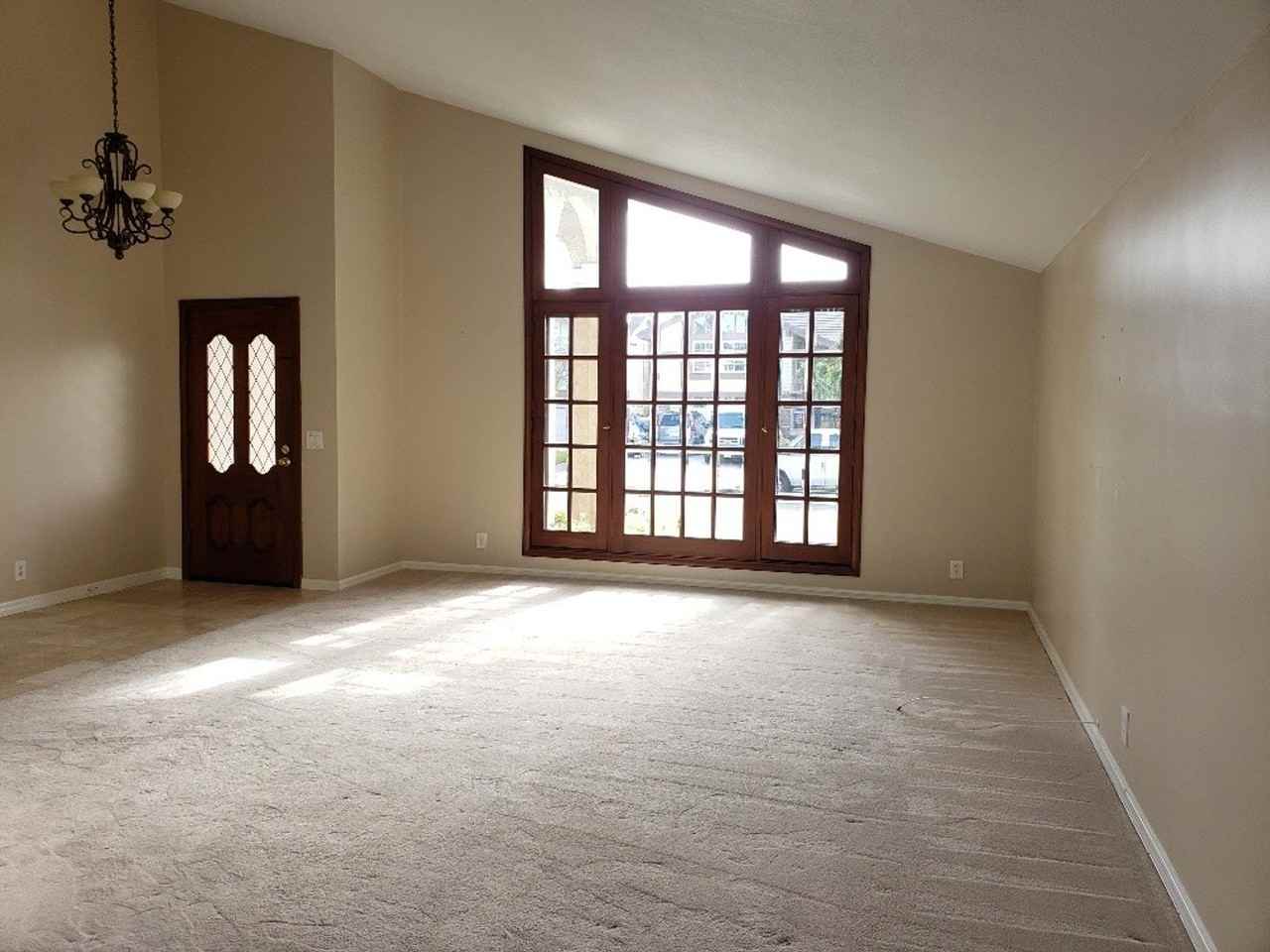 5381 Tattershall Avenue - Photo 4 of 27