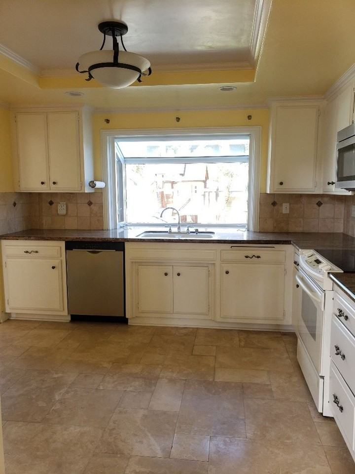 5381 Tattershall Avenue - Photo 7 of 27