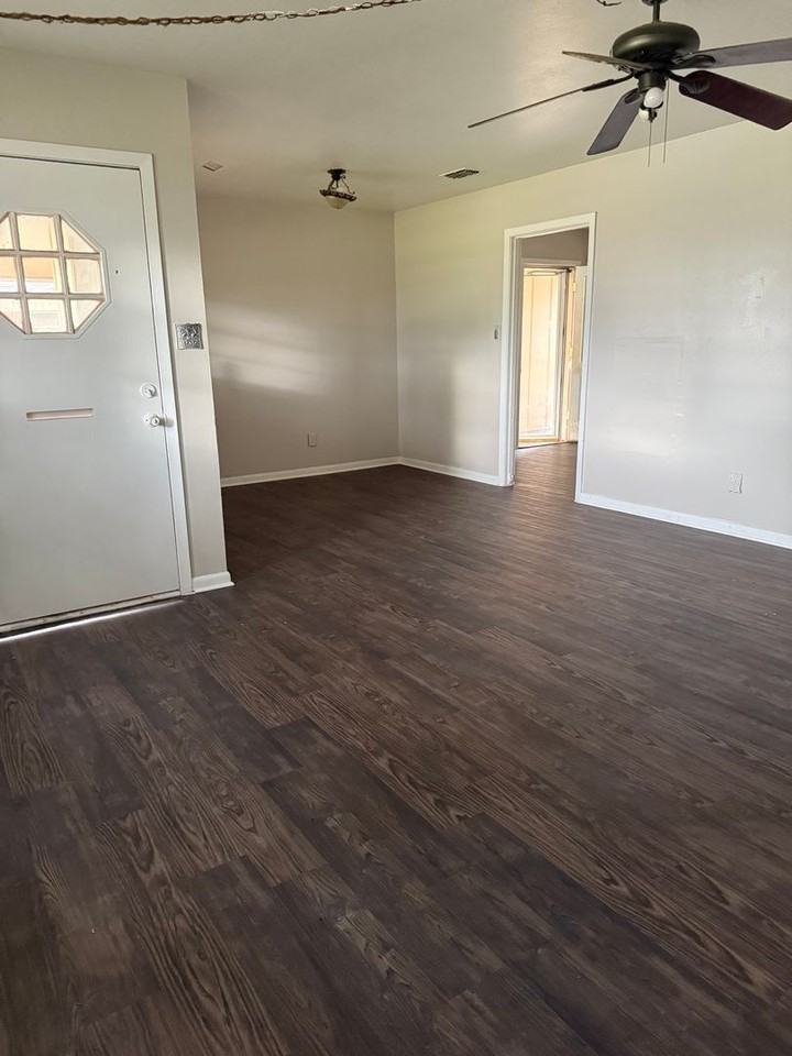 1118 Carolina St #1118 - Photo 6 of 8