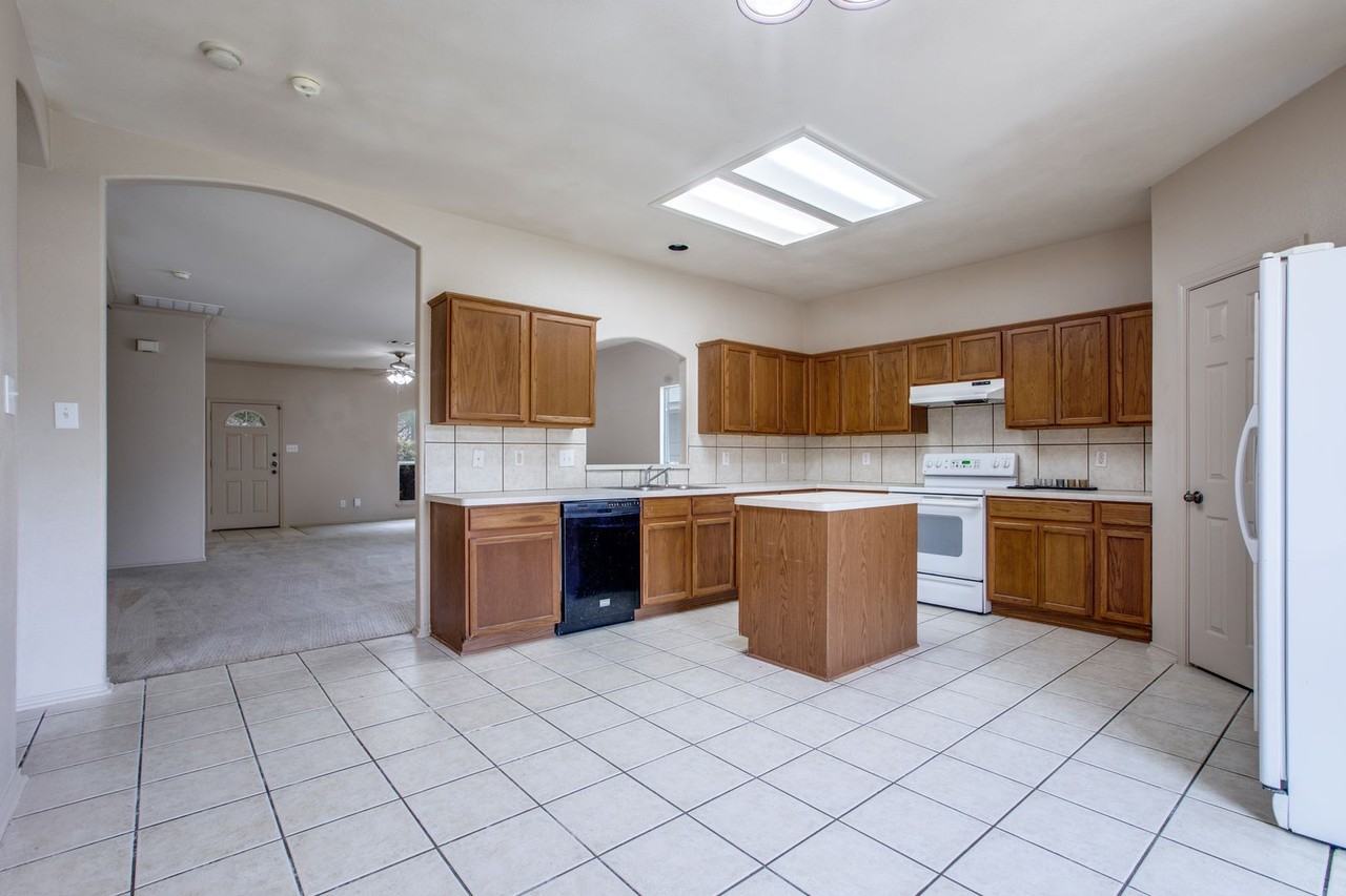 4126 Talavera Trl - Photo 3 of 12