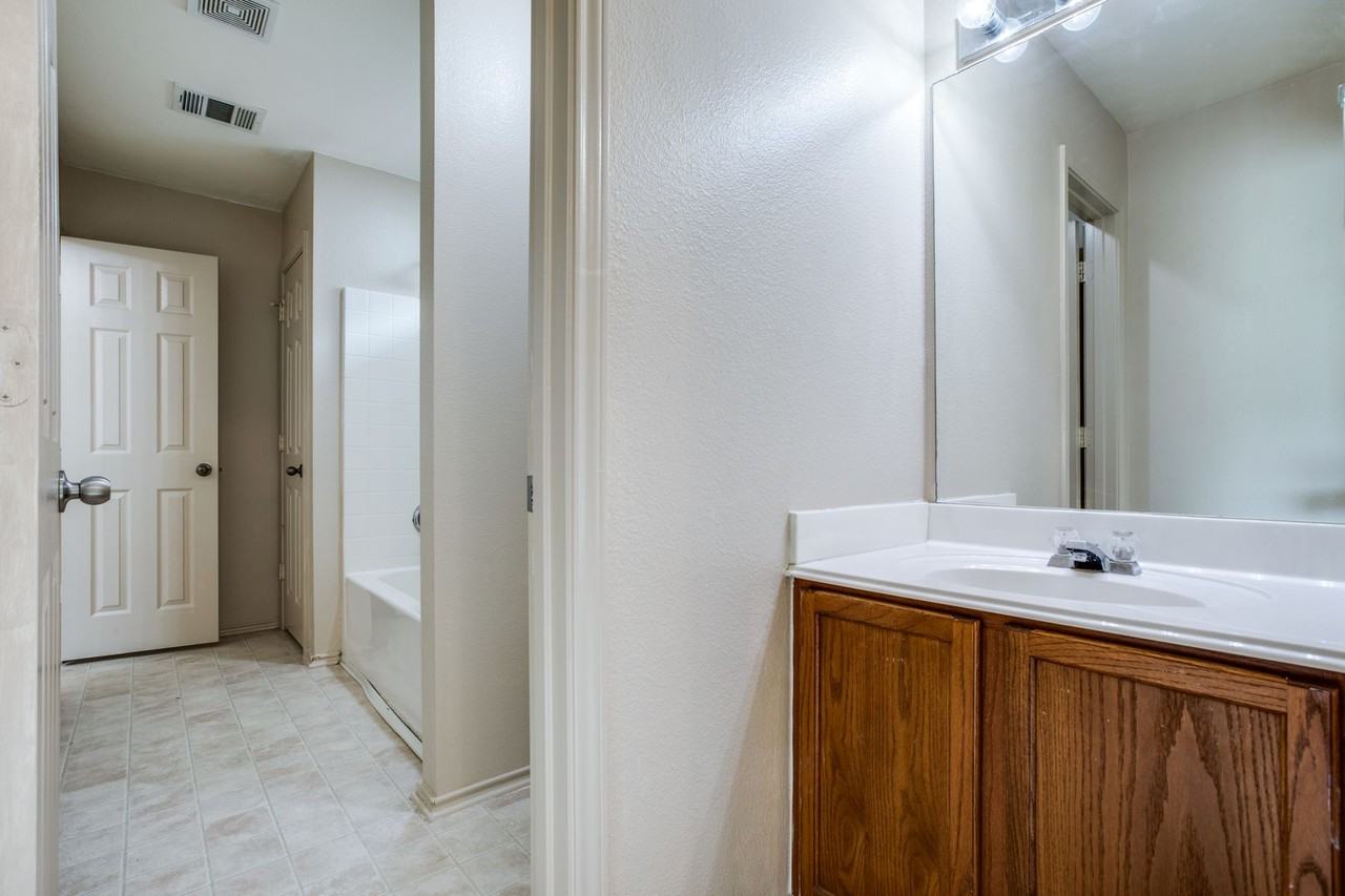 4126 Talavera Trl - Photo 7 of 12