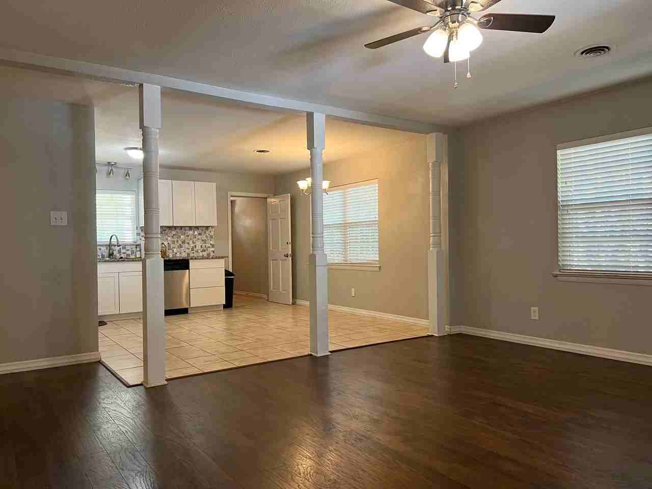 1518 S Taylor St - Photo 2 of 17