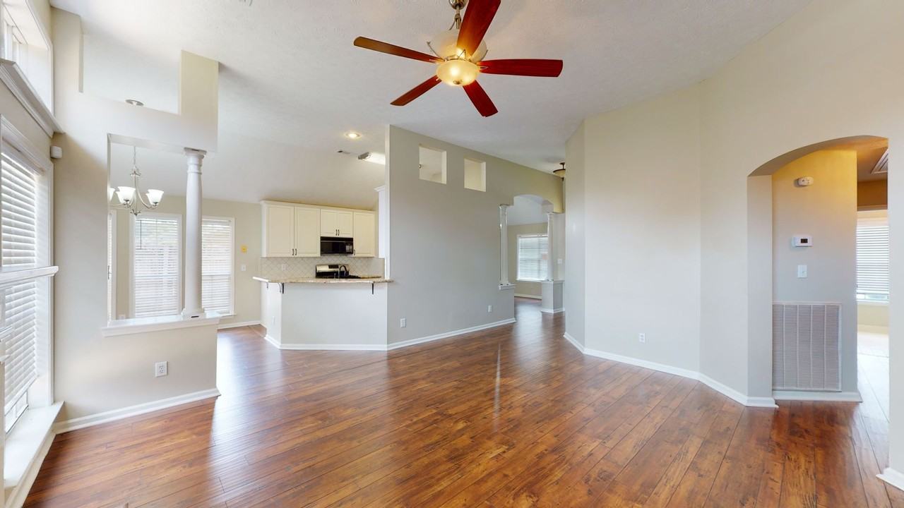 7309 Senderson Ct - Photo 6 of 31