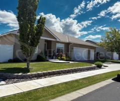 featured image of 2216 Northeast 8th Street