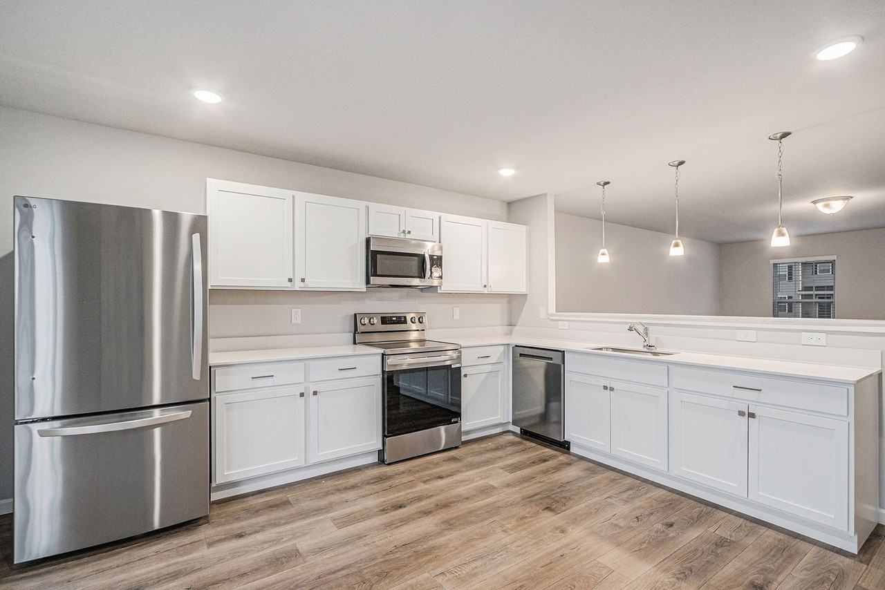 3160 Quail Ridge Ct - Photo 2 of 23