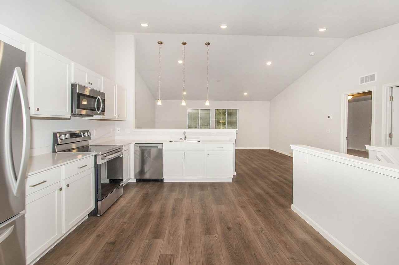 11125 Farmway Drive - Photo 2 of 26