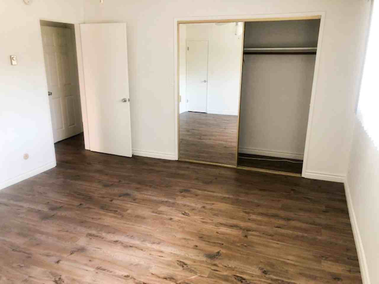 1030 N Harper Ave. - Photo 3 of 16