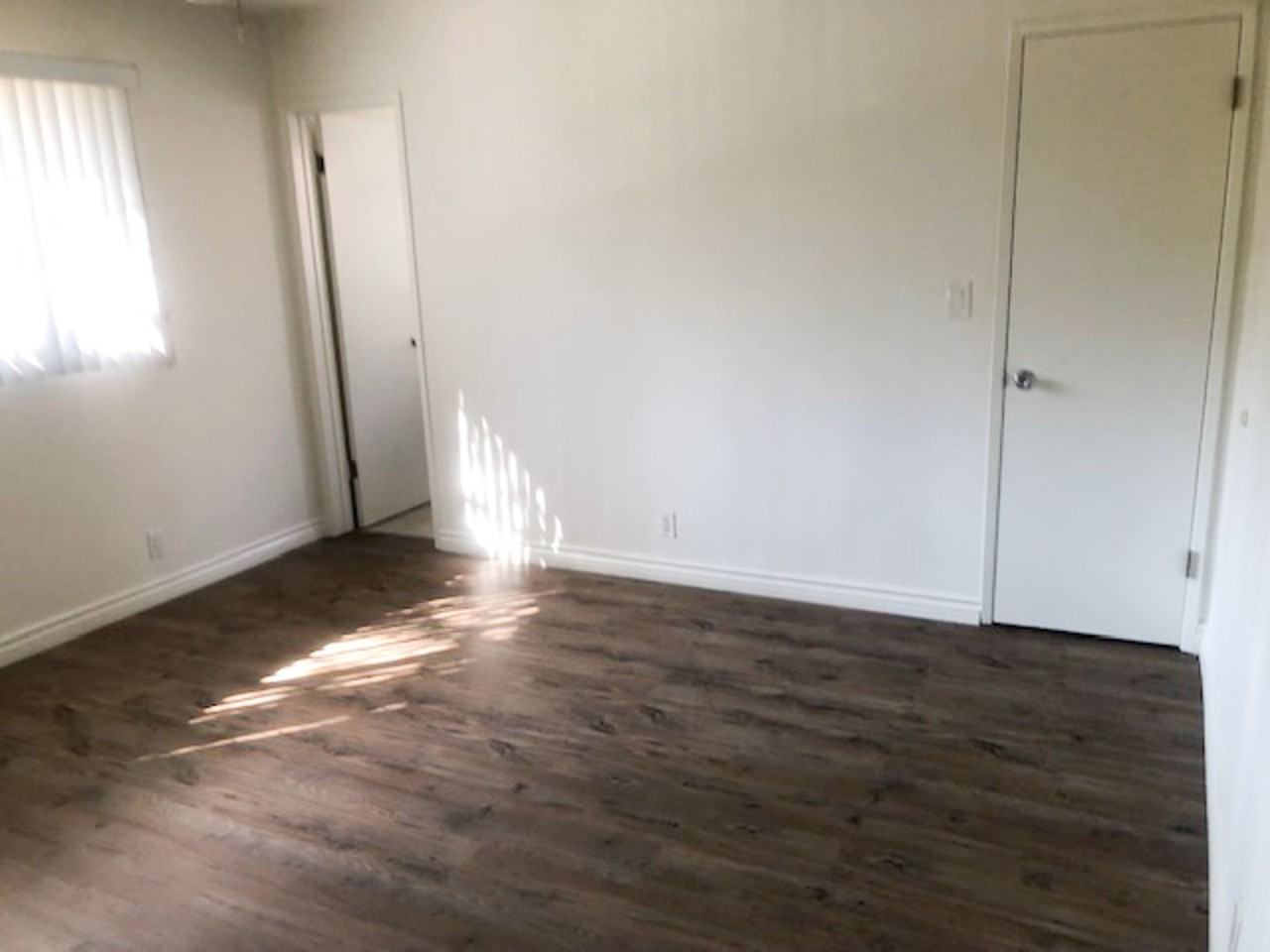 1030 N Harper Ave. - Photo 6 of 16