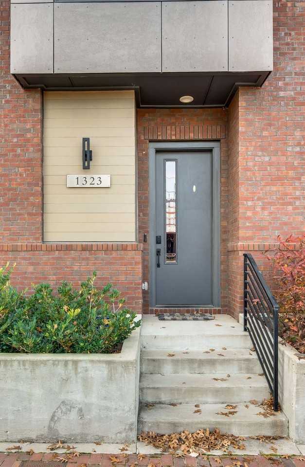 1323 2nd Ave N - Photo 3 of 47