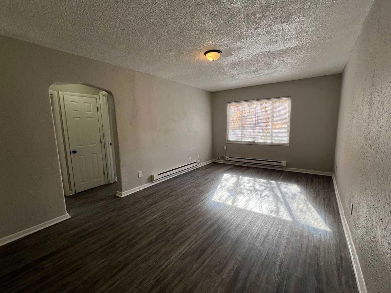 FRA - 265 Victor Ave. - Photo 3 of 15