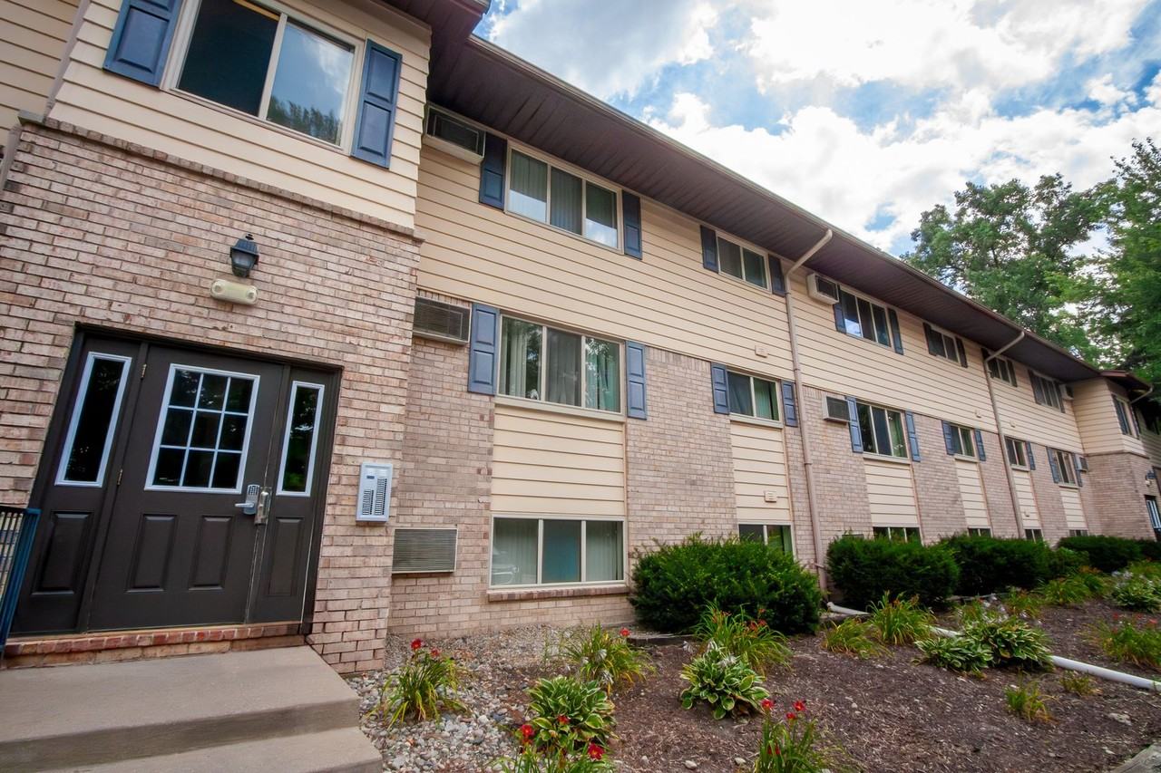 Walden Woods (Walden Caddis, LLC) - Photo 2 of 14