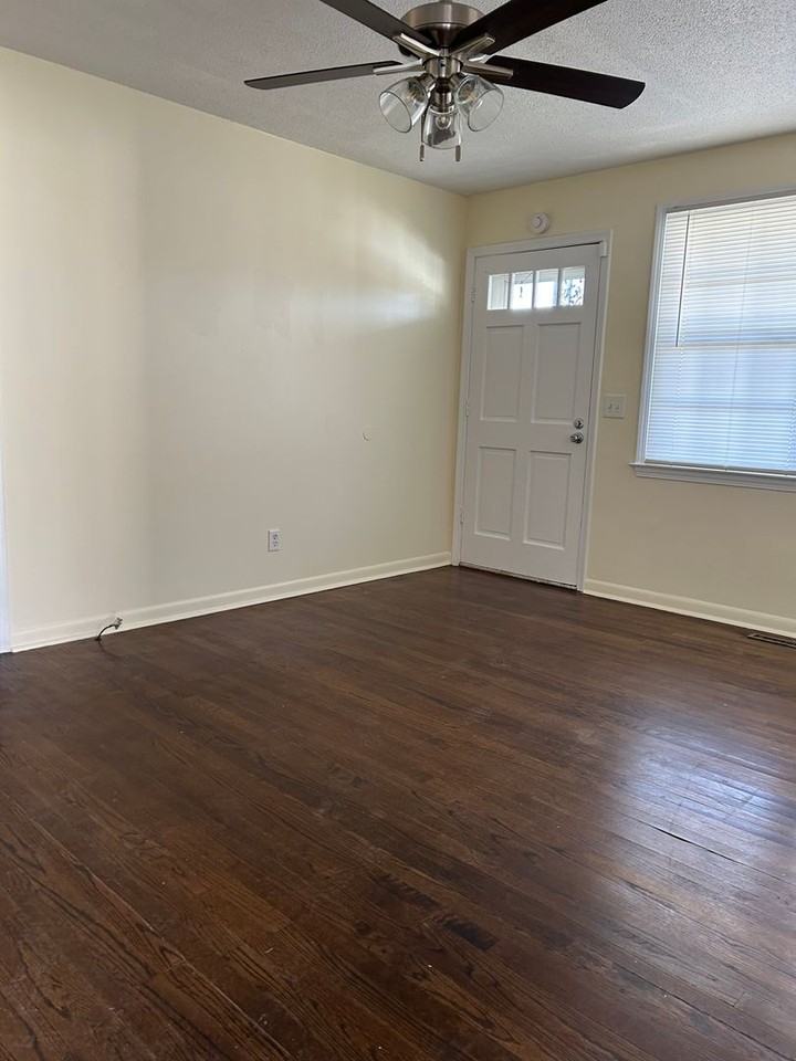 1892 South Briarcliff Drive - Photo 3 of 13