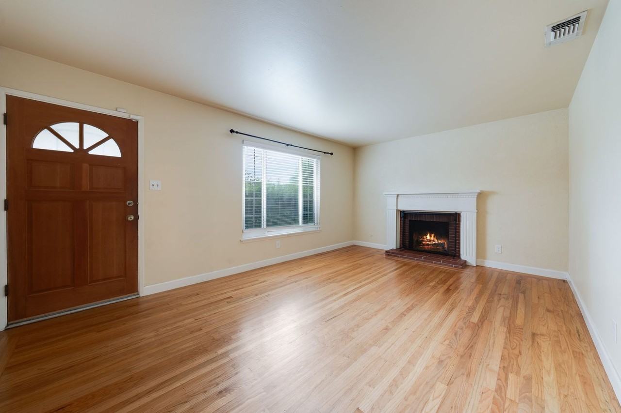 5113 Sitton Way - Photo 5 of 39