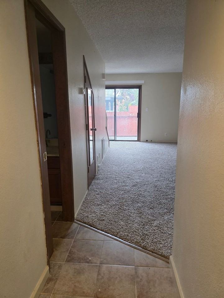 3114 N Truckee Ln - Photo 2 of 12