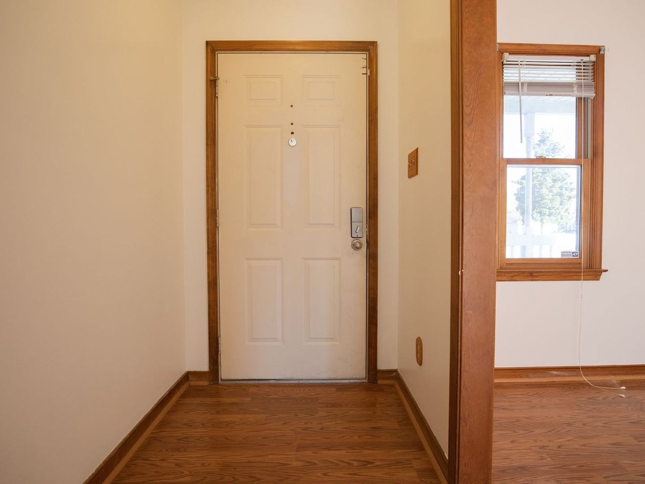 7412 Pineleaf Drive - Photo 2 of 24