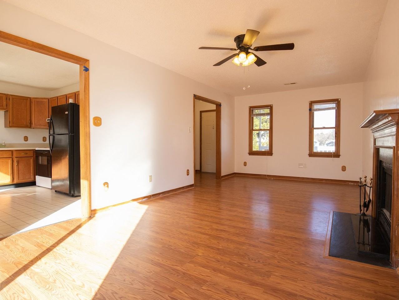 7412 Pineleaf Drive - Photo 5 of 24