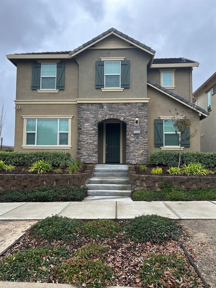 3668 Spoto Drive - Photo 2 of 28