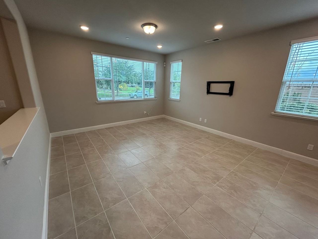 3668 Spoto Drive - Photo 7 of 28