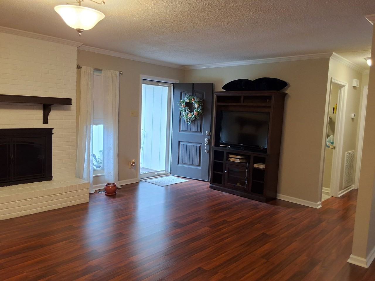 14989 Martel Rd - Photo 2 of 8
