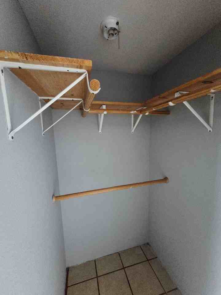 5403 Avenue Q 1/2 - Photo 7 of 10