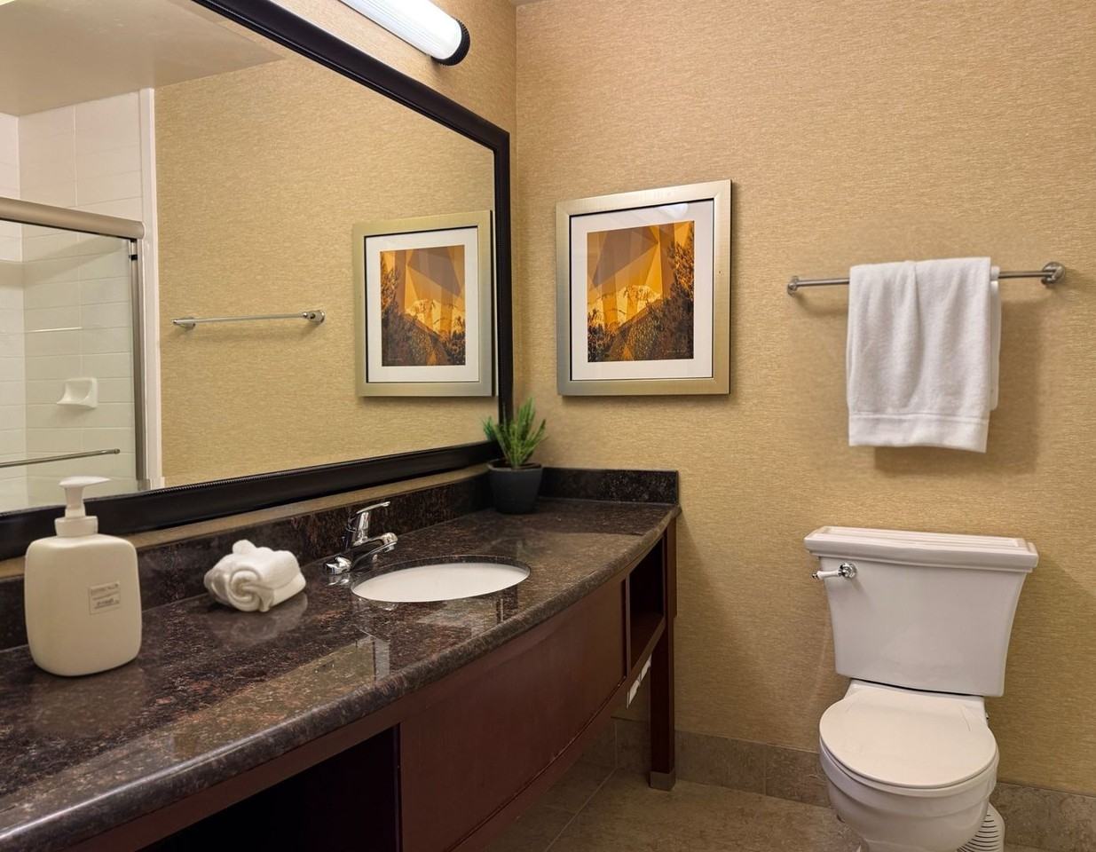 Storm Peak Apartments - Photo 7 of 34