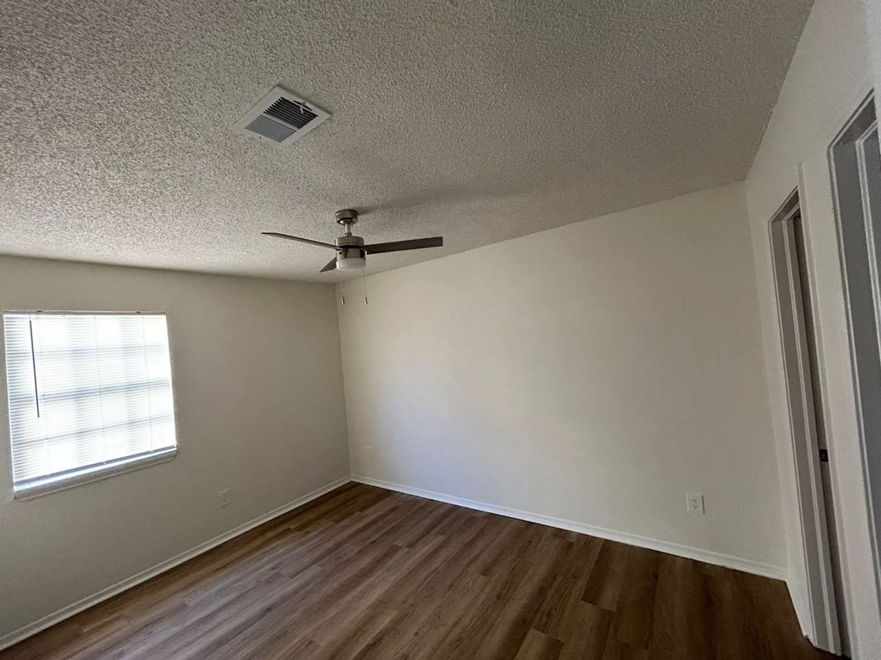 Cedar Ridge Apartments - Photo 4 of 12