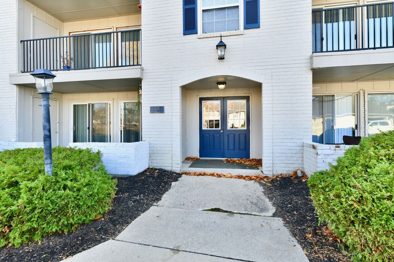 Park Lane Apartments - Photo 5 of 50