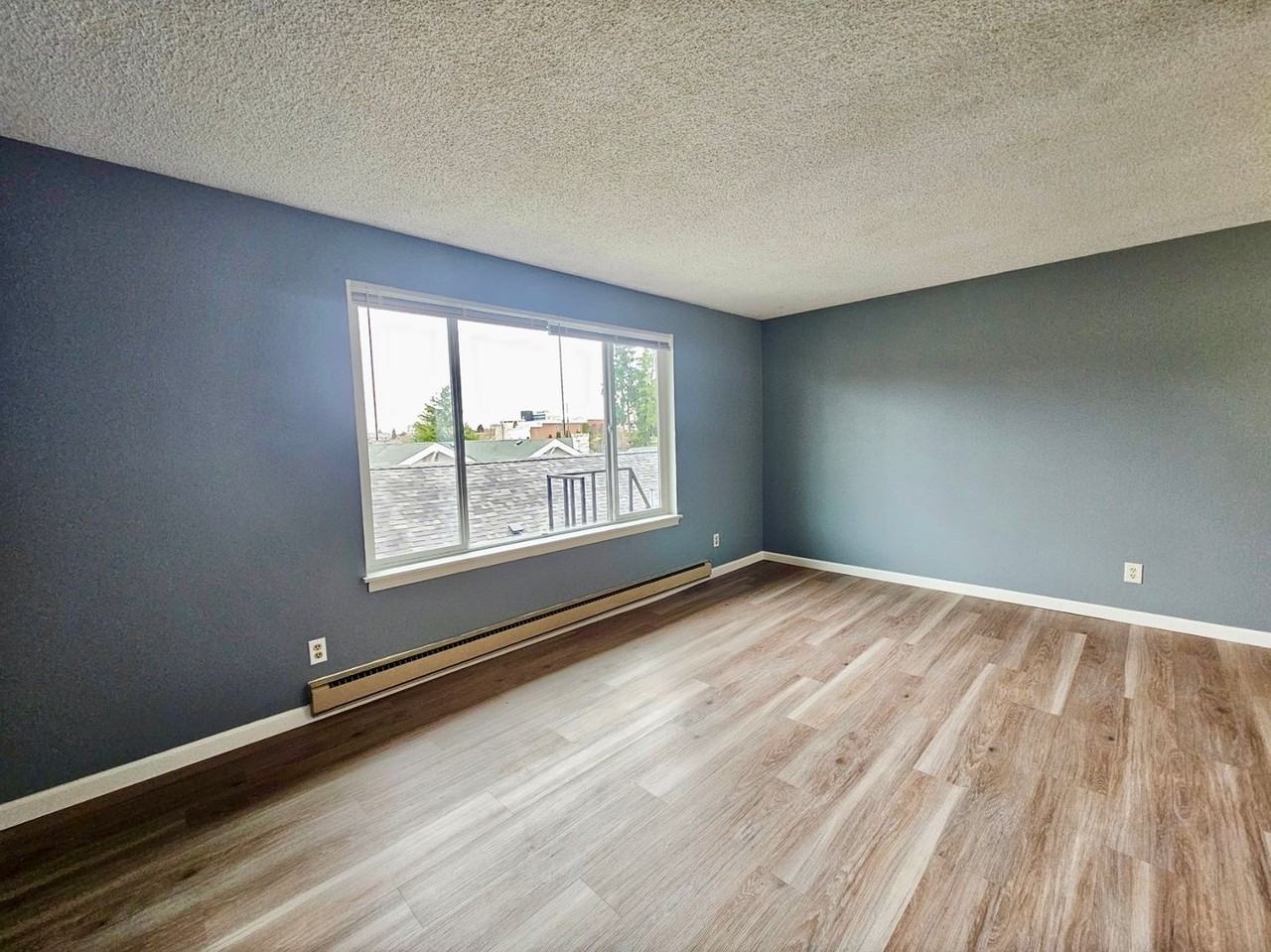 3432 Hoyt Ave - Photo 6 of 13