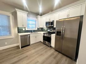 Thorn - Photo 1 of 1