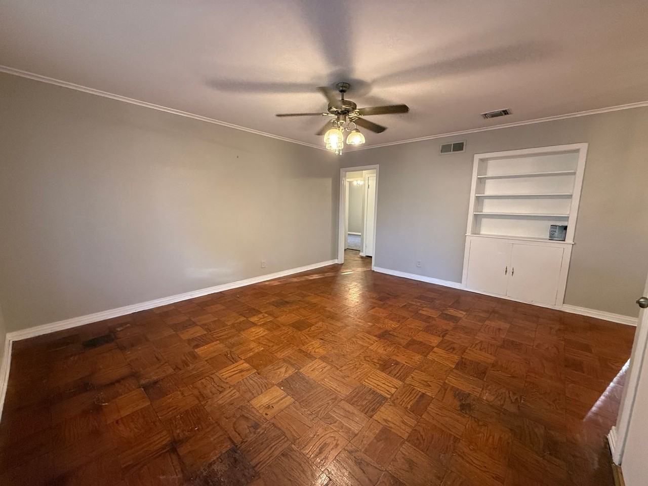 2914 West Cavett Drive - Photo 3 of 18