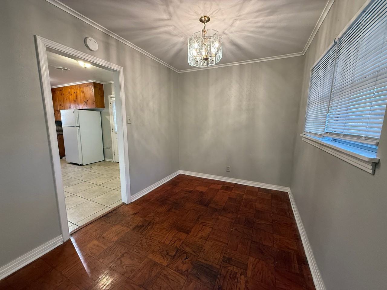 2914 West Cavett Drive - Photo 7 of 18