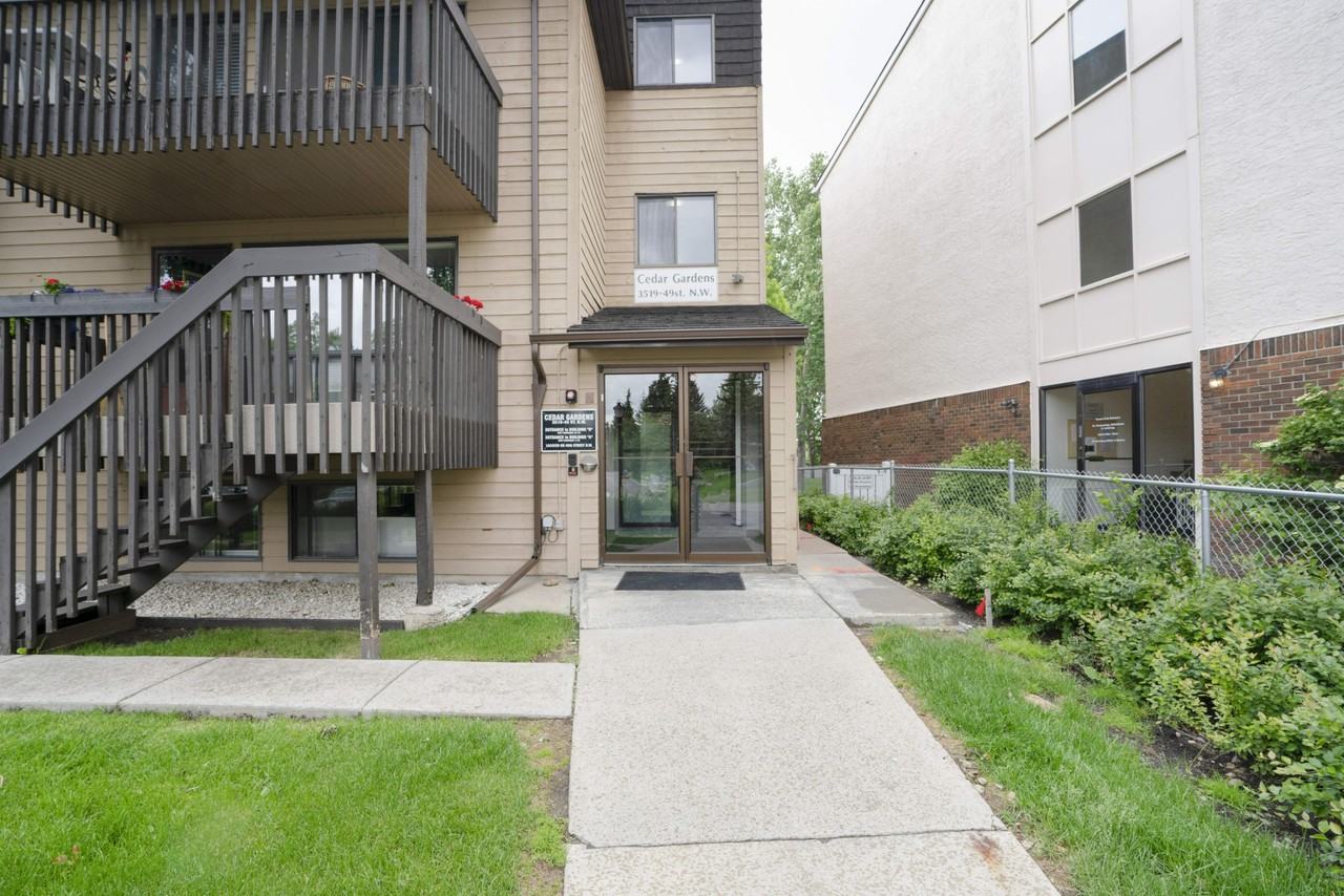 3519 49 Street NW - Photo 4 of 39