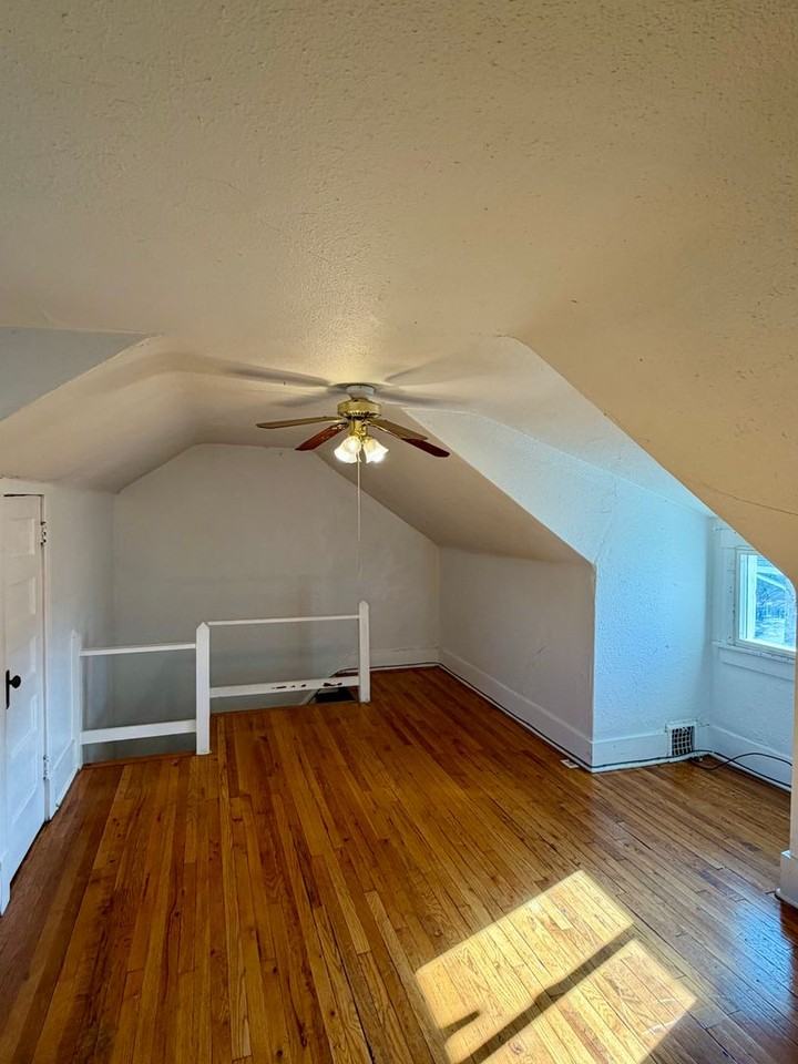 3303 Poppleton Ave - Photo 6 of 12