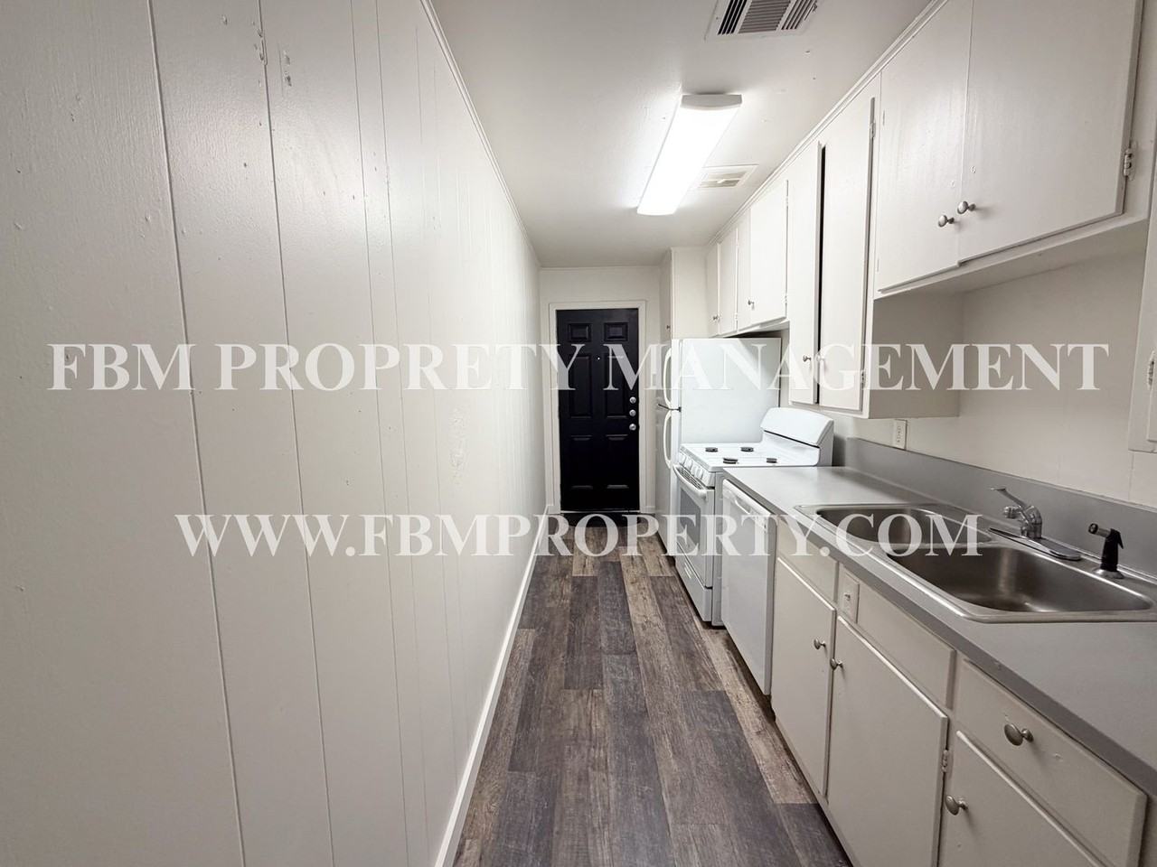 2107 Bowie Dr #D - Photo 5 of 16