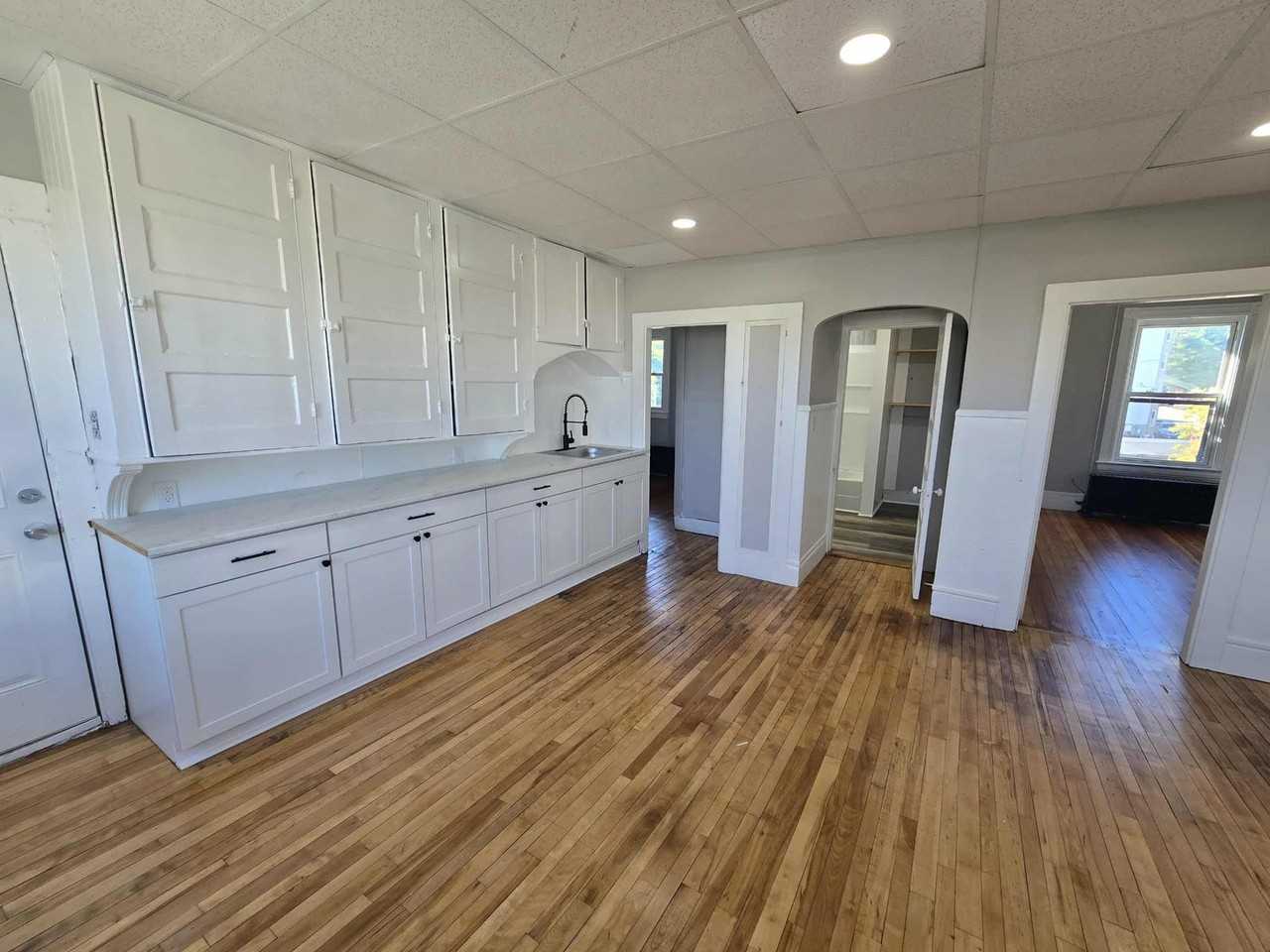 195 Bartlett Lewiston - Photo 3 of 9