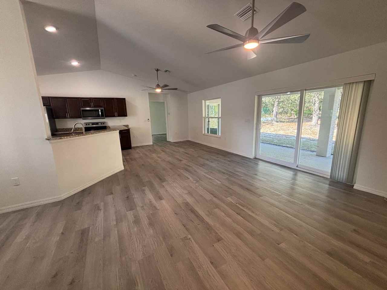 6589 North Bedstrow Boulevard - Photo 6 of 35