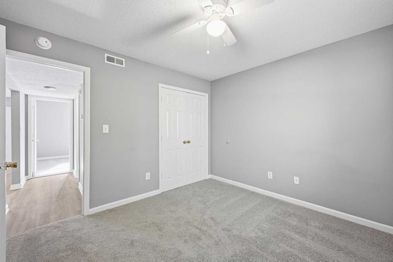 Chimneys Apartments - Photo 7 of 43