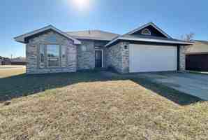 featured image of 3910 Lone Oak Drive