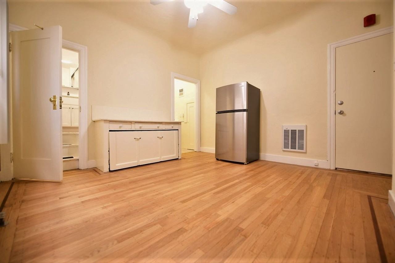 1438 Madison St - Photo 3 of 22