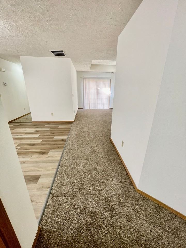 2151 North Avenue B - Photo 3 of 16