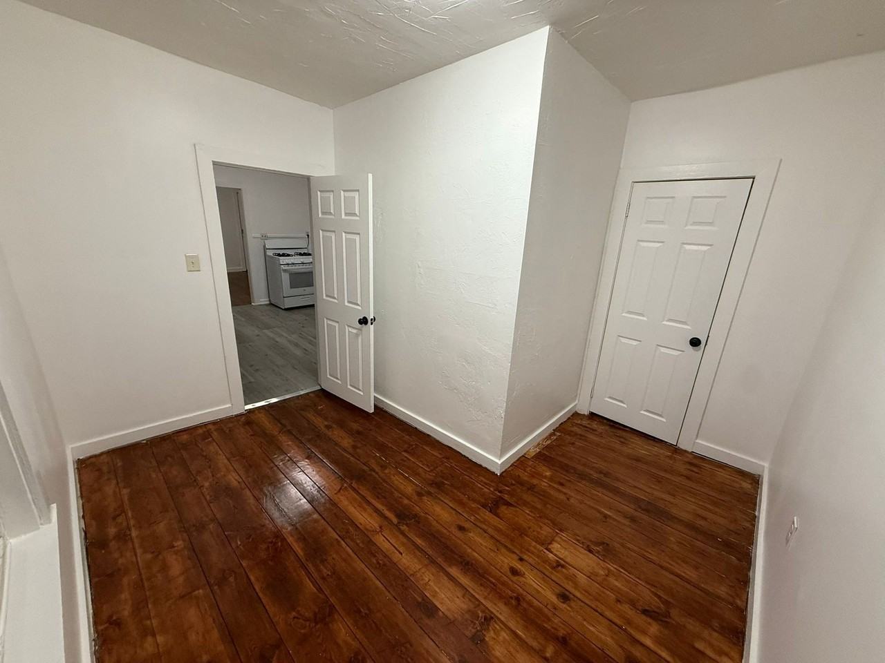 5 Allen St - Photo 7 of 10