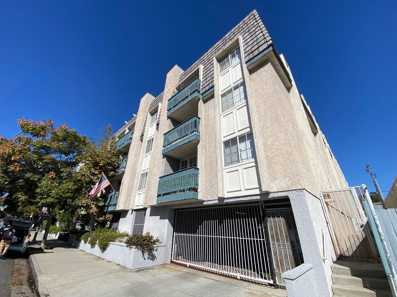 m3668 - Photo 3 of 43